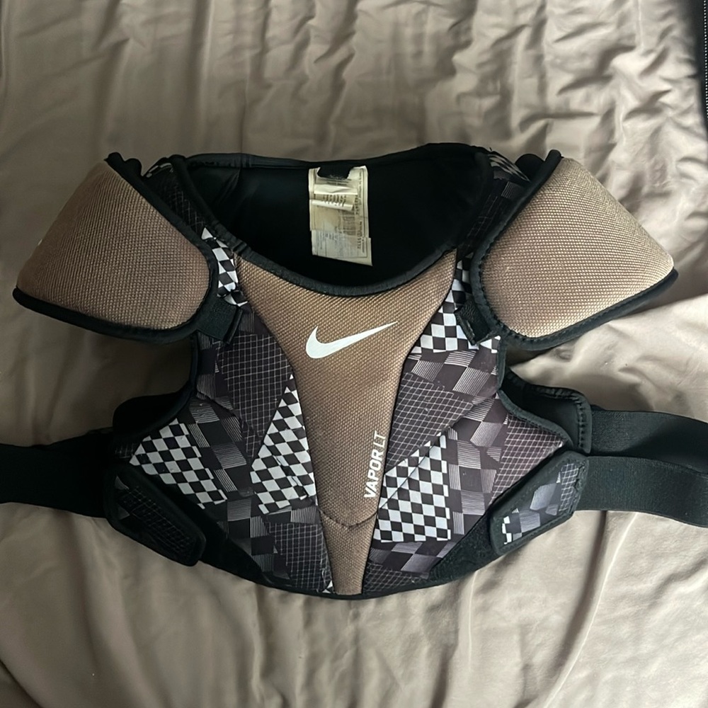 Nike lax chest protector